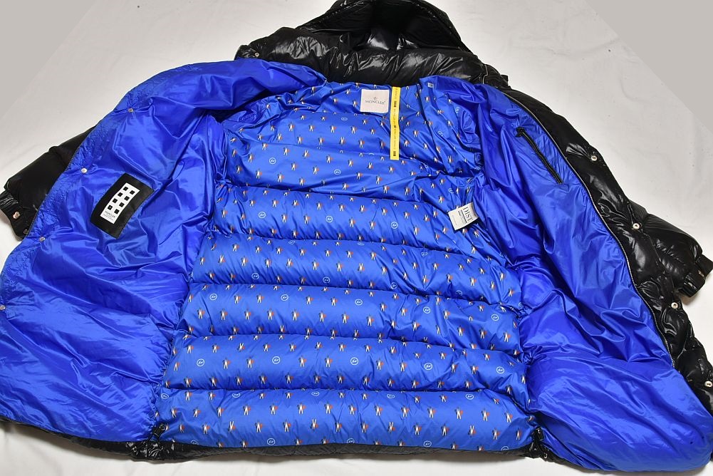 駅南やまご質店オンラインショップ / モンクレール ジーニアス