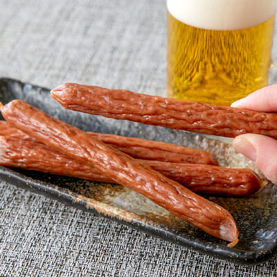 山形直送計画】米沢牛入りさらみ・武将カルパスセット – 米沢食肉公社