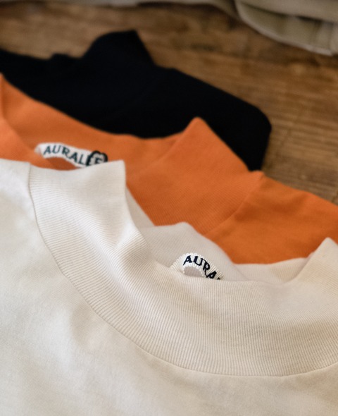 AURALEE Super Soft Wool Jersey Mock-Neck Tee | 大阪心斎橋のメンズ