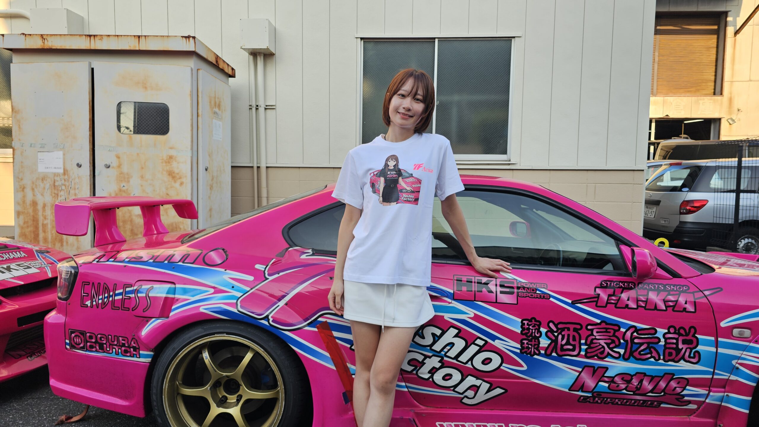 YASHIO FACTORY ARISA Tシャツ ホワイト - ヤシオファクトリー