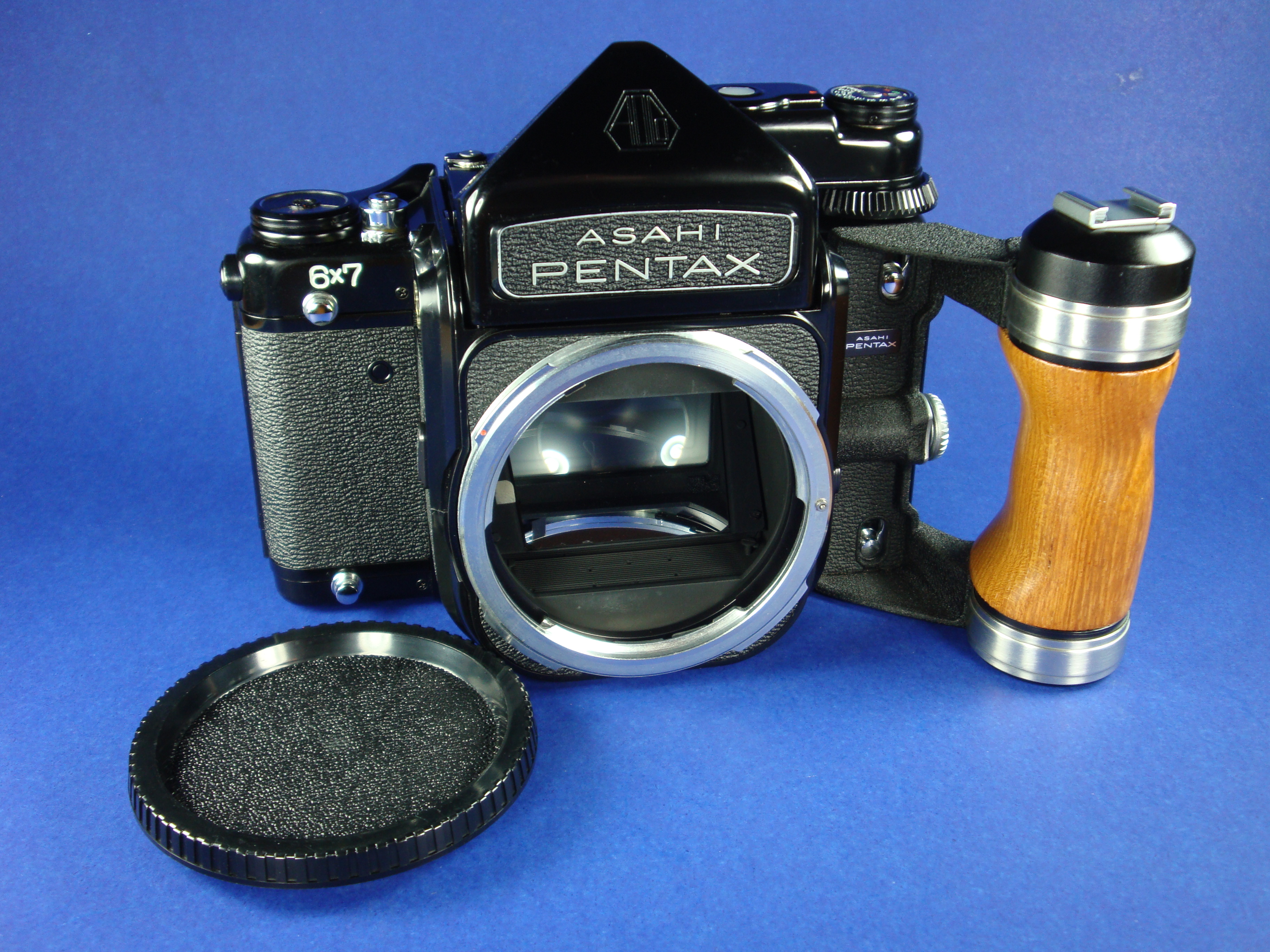 ASAHI PENTAX 6×7フィルムカメラ 200mmレンズ付き ASAHI PENTAX 6×7