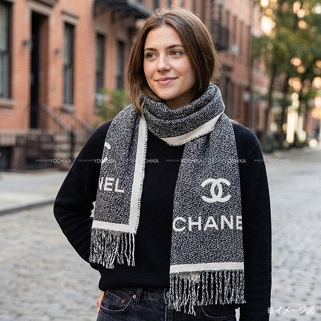CHANEL muffler COCO Mark Fringe Noir (Black)/Blanc (White) Wool