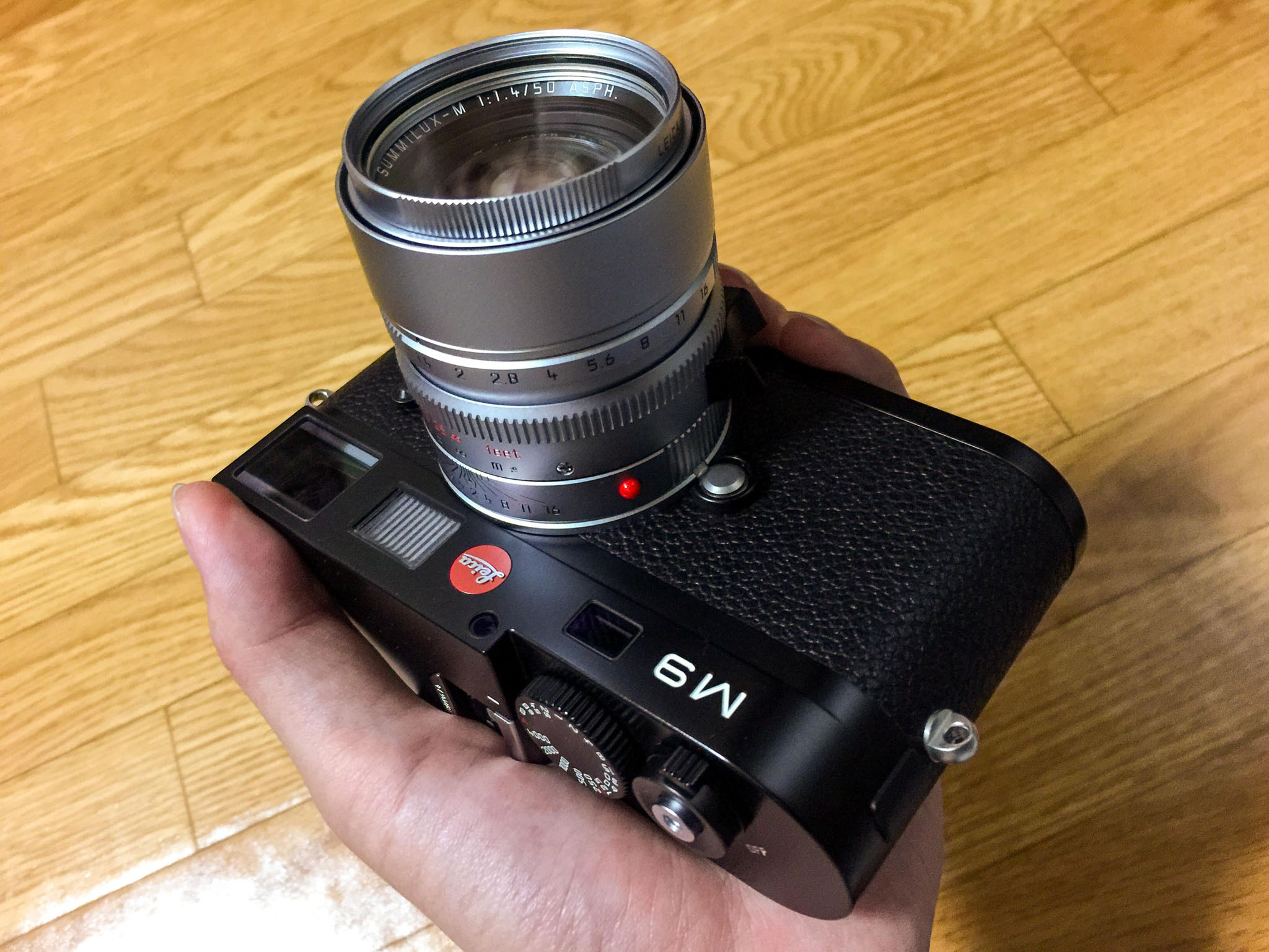 Leica M9 Black Paint 10704 開封の儀 - 晴れ時々ジャズ、雨のちカメラ