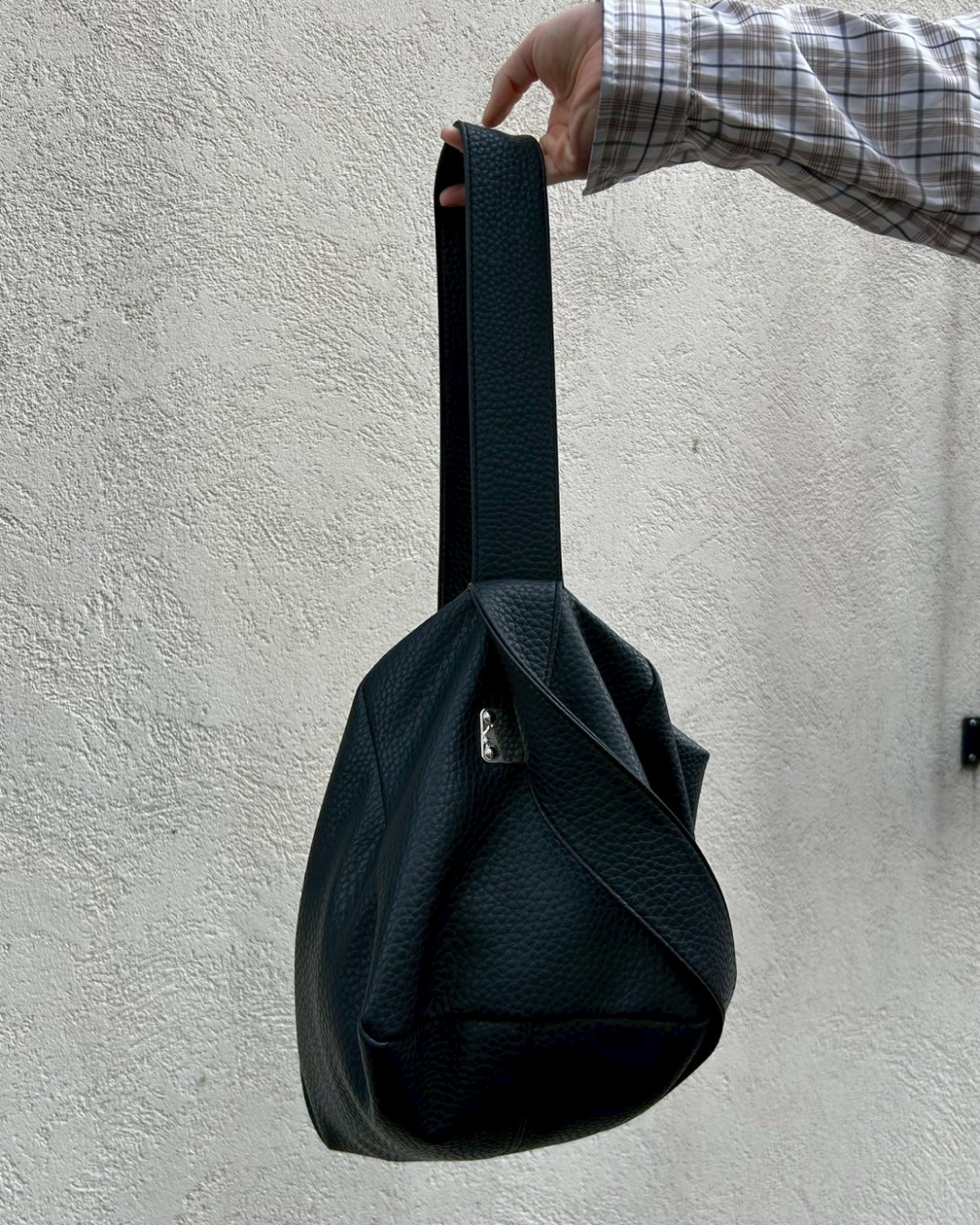 ビッグレザーショルダーバッグ AS0079 – YOLO（ヨロ）｜ファッション通販