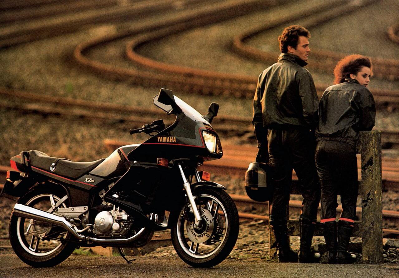 画像 No.4/4] 個性的な水冷Vツイン搭載で乗り味は抜群だった 1982年