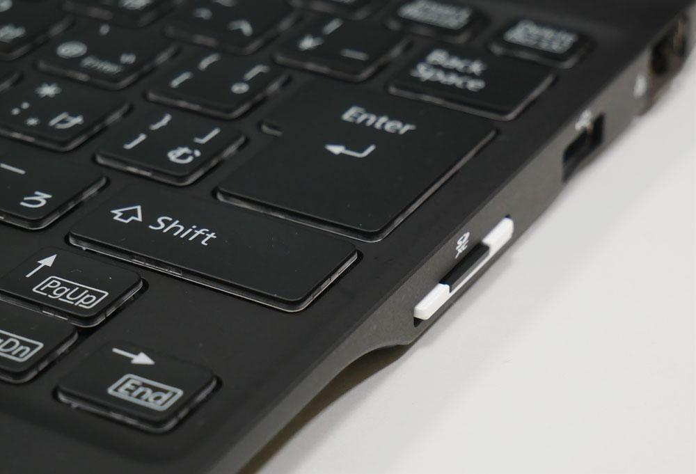 富士通「LIFEBOOK WU-X/G2、WU2/G2」実機レビュー！超軽い！キーボード