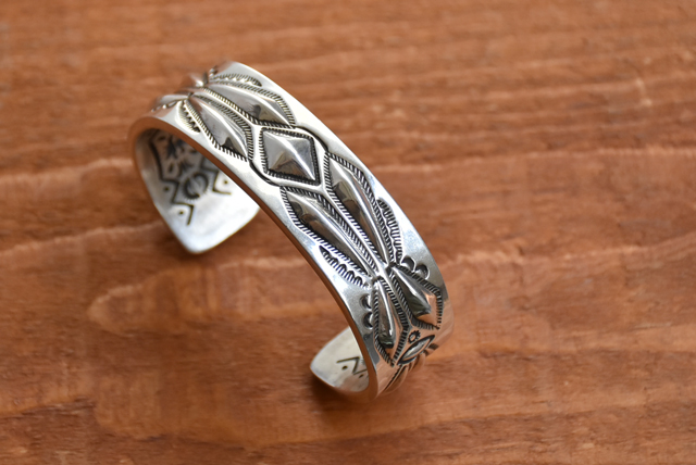 週刊ZABOU「INDIAN JEWELRY RAY ADAKAI（レイアダカイ）ナバホトップ