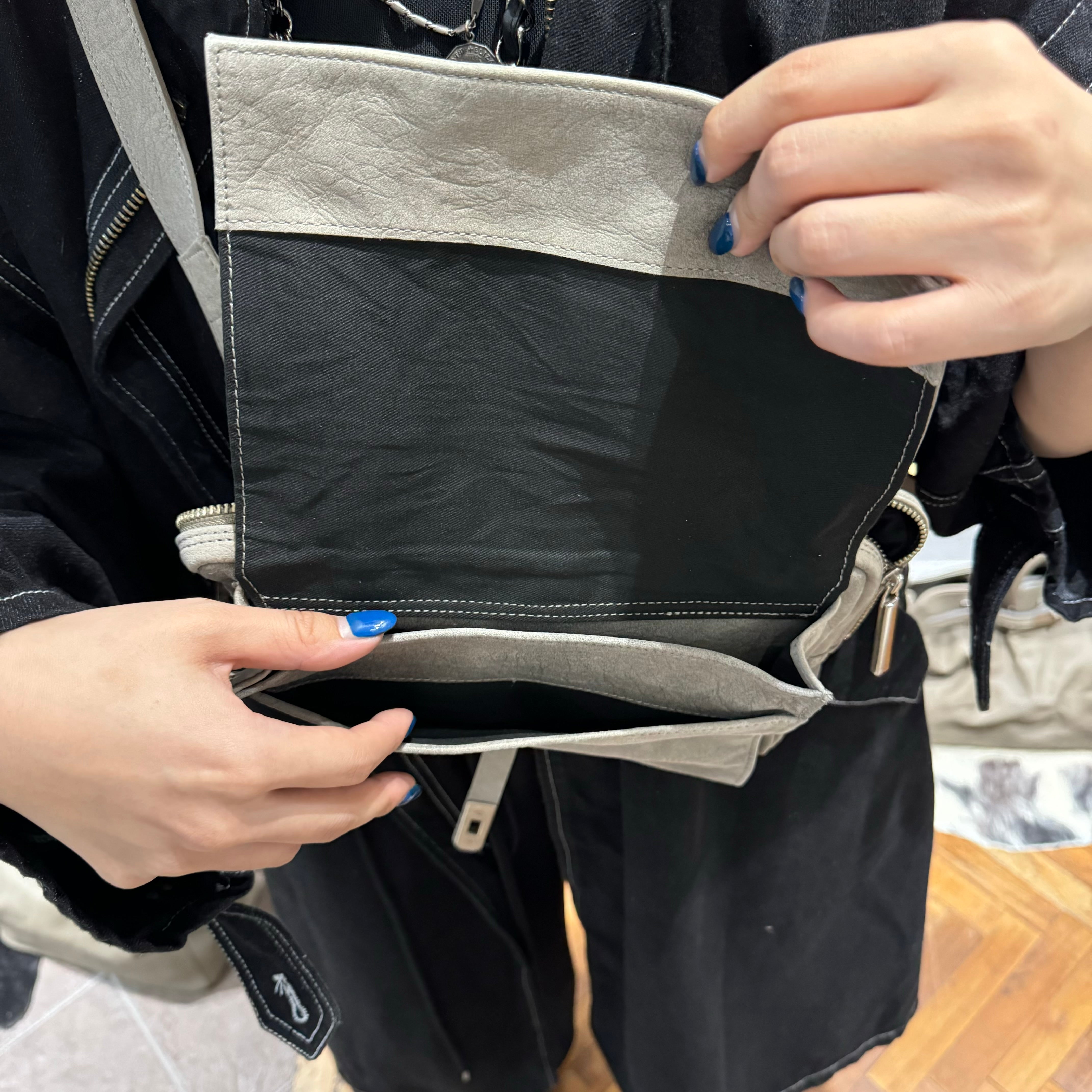 ⚠️予約【M.U.L.】 ショルダーバッグ -アイスグレー- ※R7. 6月末納品予定