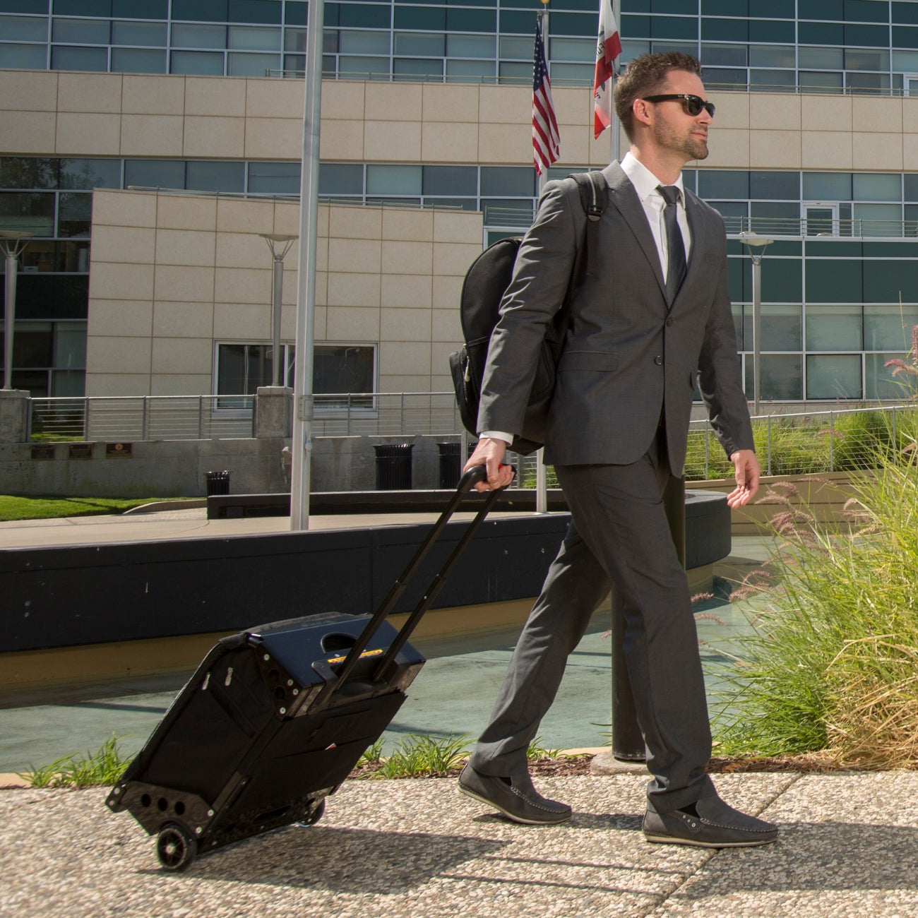 Navigator Carry-On Charcoal | Shop ZÜCA Bags