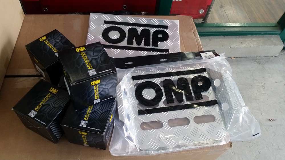 ステアリングボス｜フィアット・アバルトのことならTRUCCO（トゥルッコ）