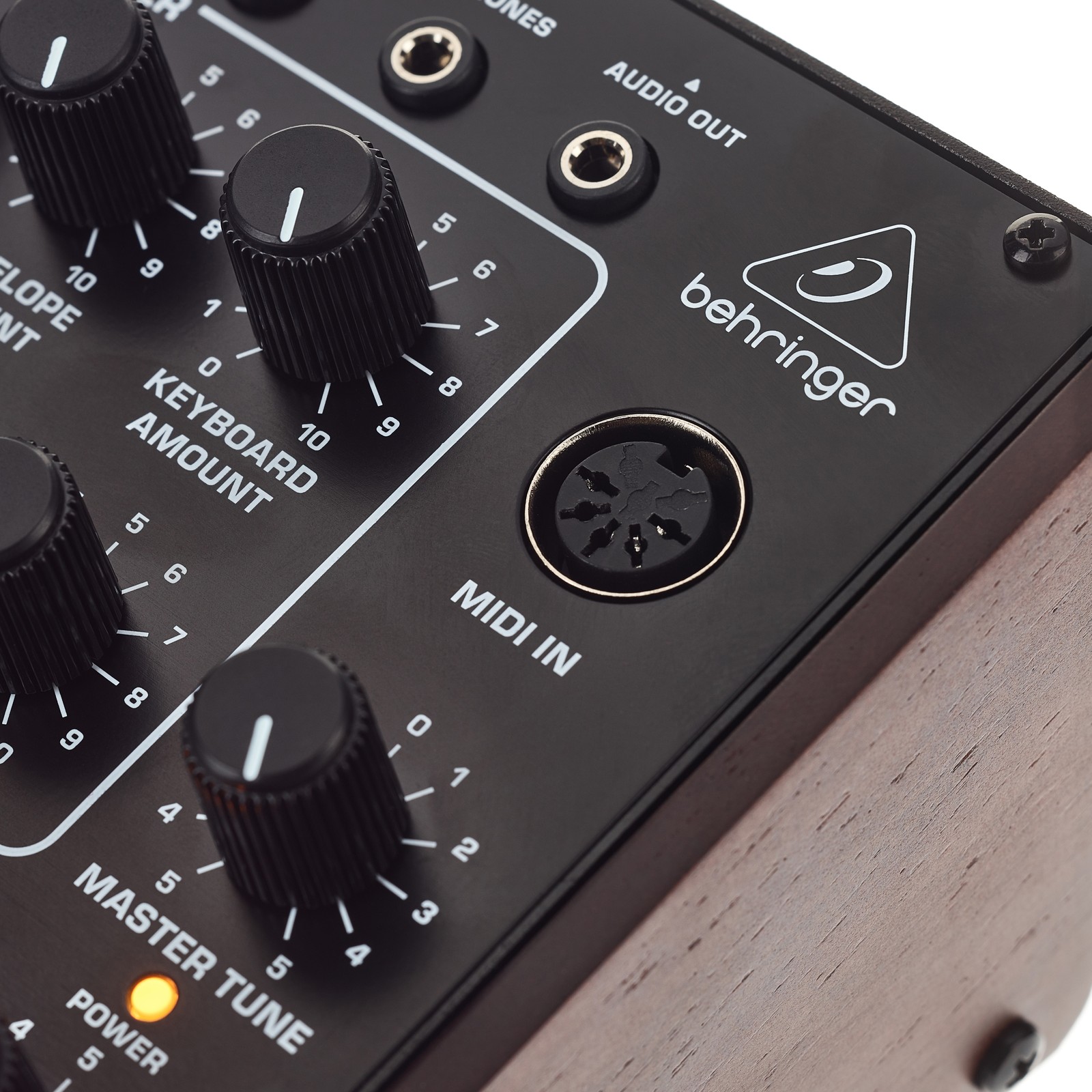 Behringer Pro-1 – United States