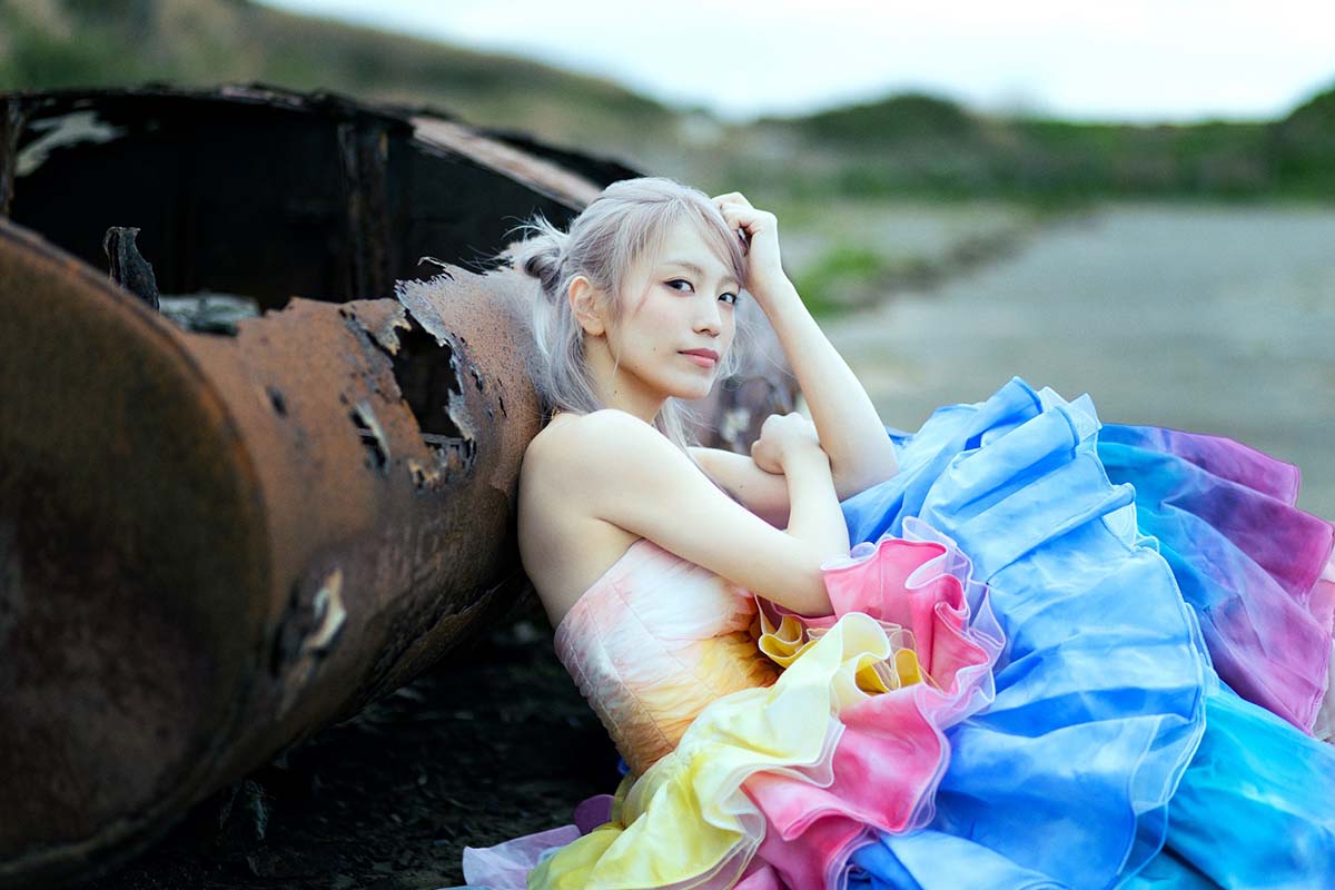 シンガー・ソングライターのmiwaがデビュー15周年を記念し、再現ライブ