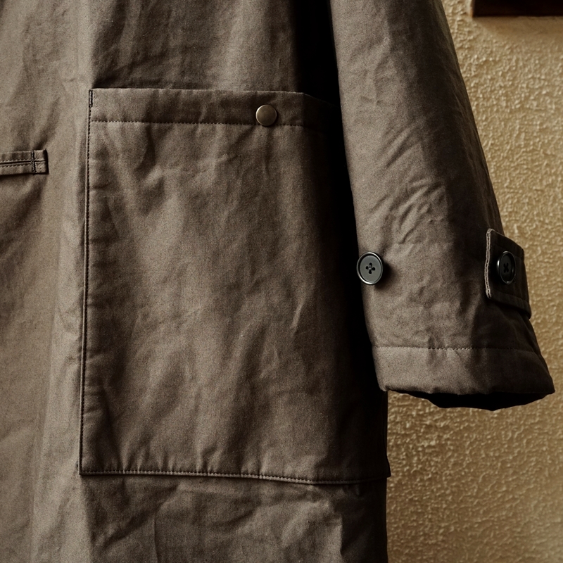 STILL BY HAND シンサレート中綿を入れたコットン素材のダッフルコート