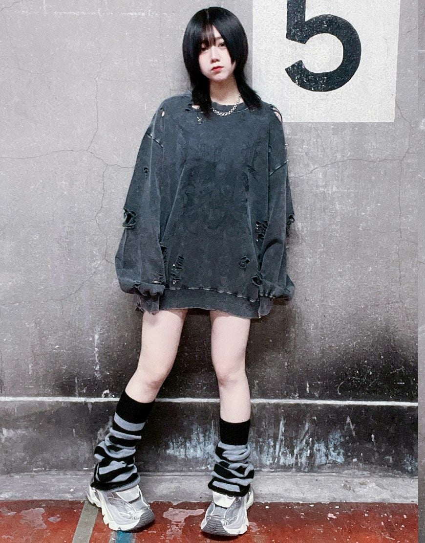 REFLEM【レフレム】スカルプリントダメージスウェット/全2色