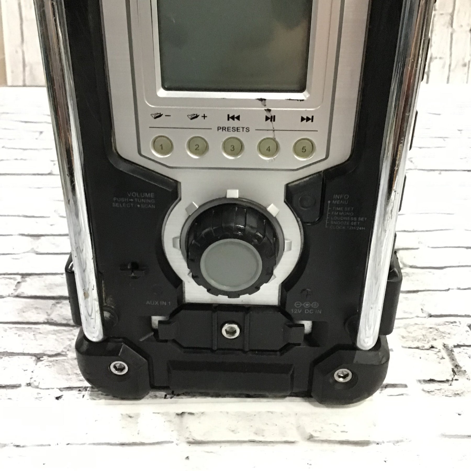 マキタ(makita) コードレスラジオ MR103【川口店】 – アクトツール