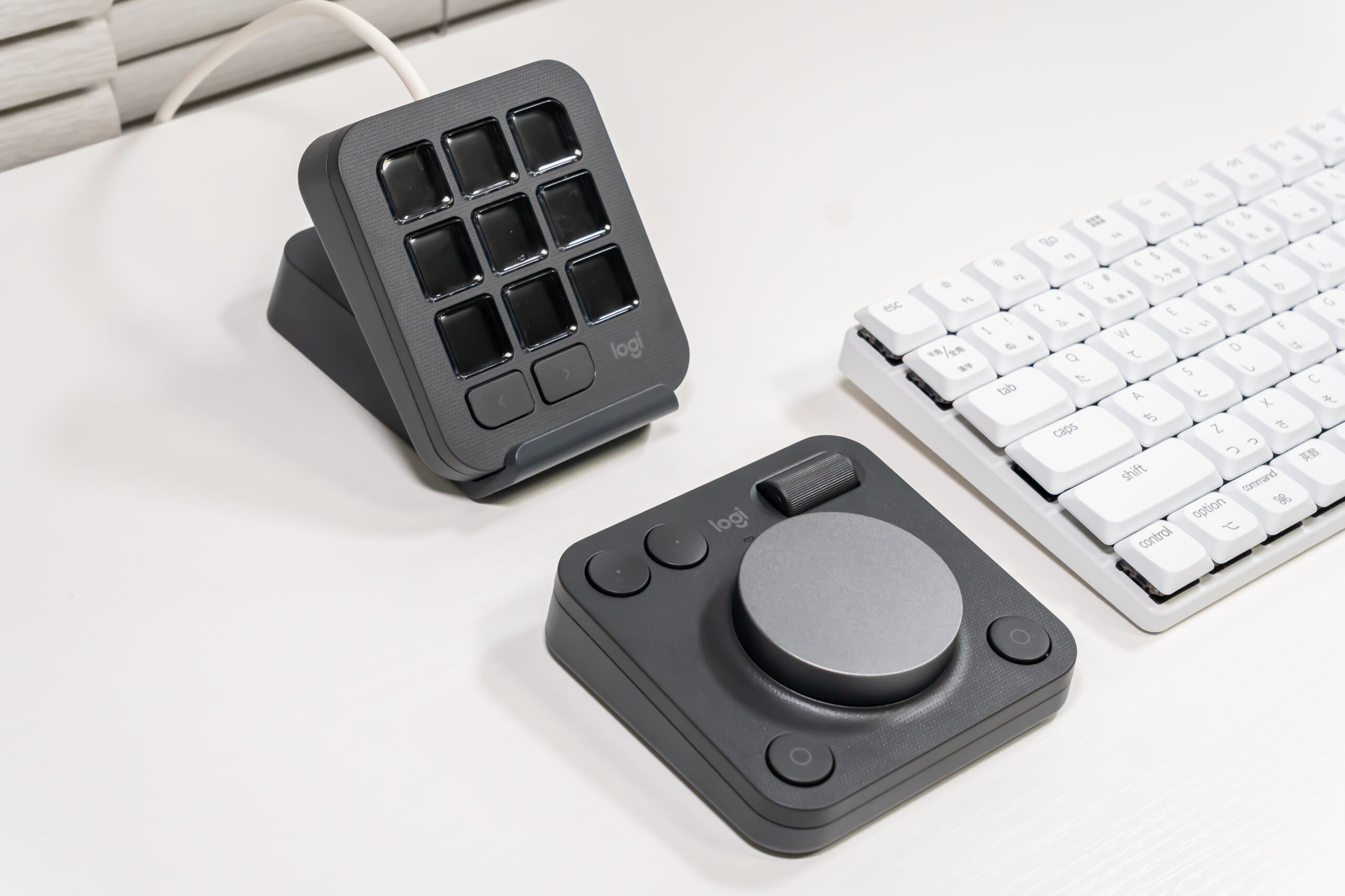 MX Creative Console実機レビュー！ロジクールの左手デバイスの