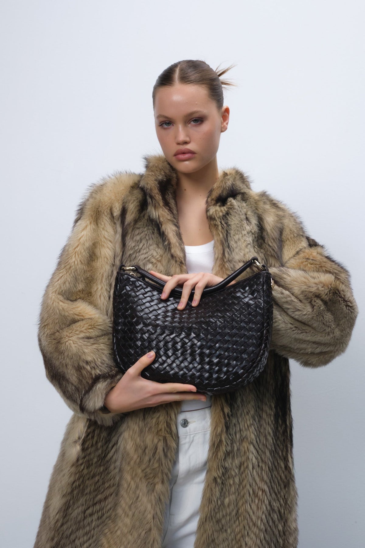 Salerno shoulder bag Marlin Dark brown – Adax Shop