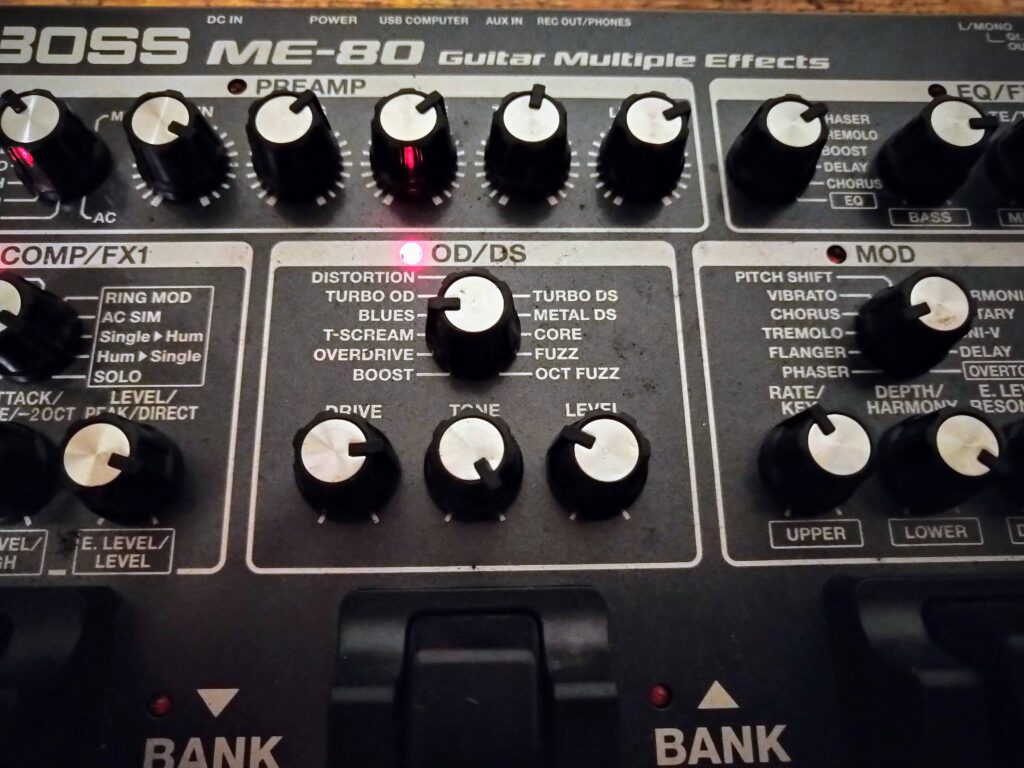 BOSS ME-80 Guitar Multiple Effects Review - The Blogging Musician