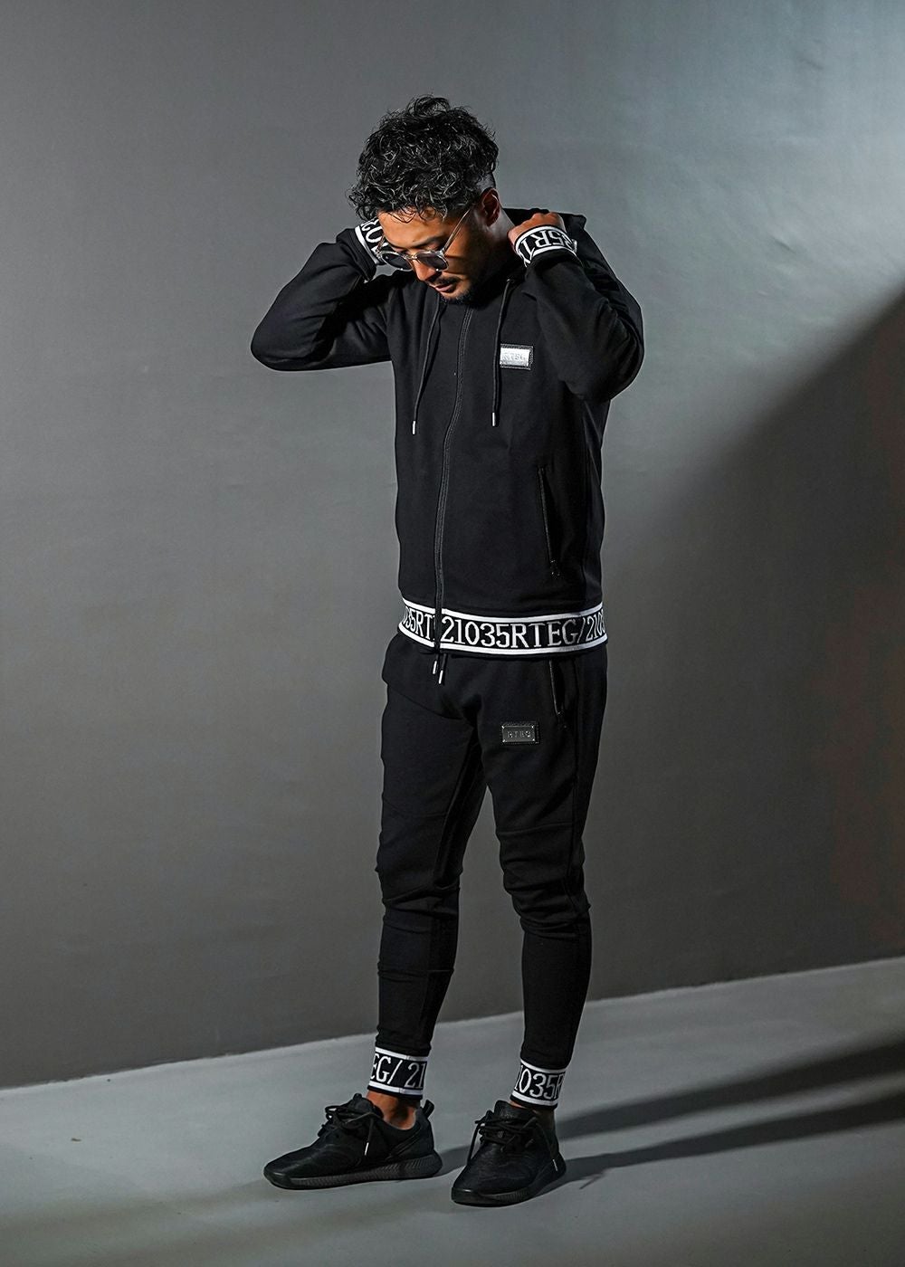 RTEGプレートスウェットパンツ | adamsJUGGLER（アダムスジャグラー