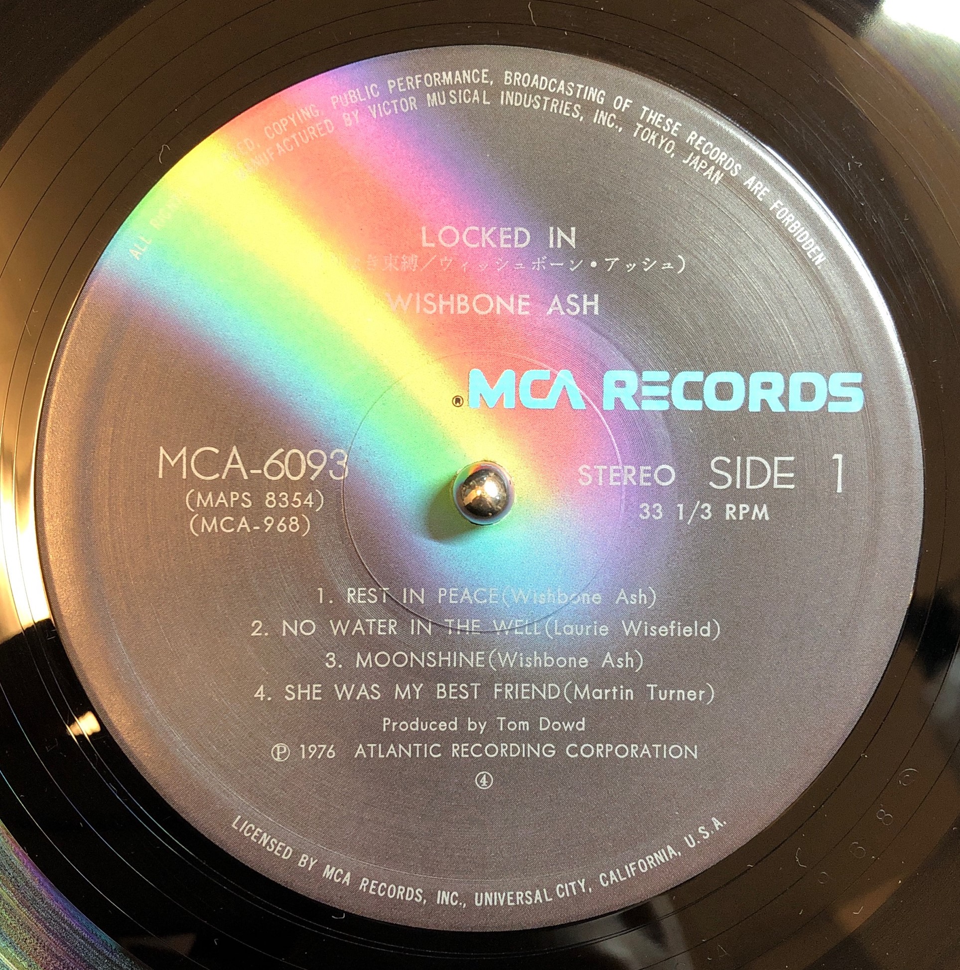 Wishbone Ash ‎– Locked In | 中古レコード通販・買取のアカル・レコーズ