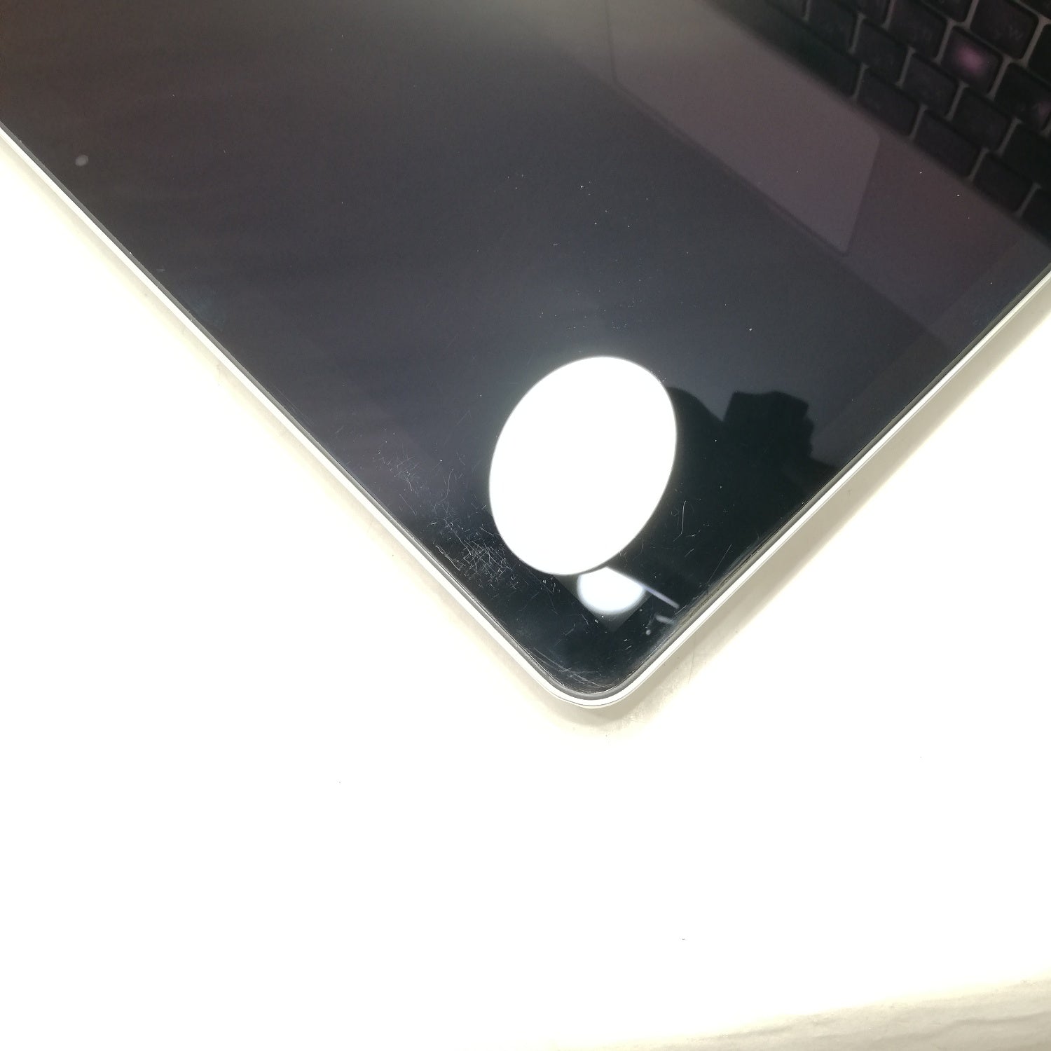 MacBook 中古 販売】MacBook Pro Touch Bar / 13インチ / 2020 / 32GB