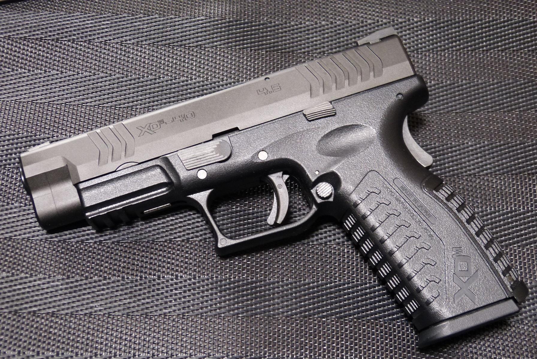 東京マルイ ガスブローバック XDM 40 予備マガジン2本付 XDM-40 - ガス