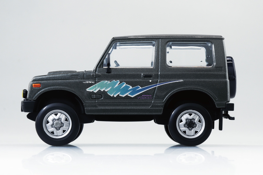 スズキ JA11 ジムニー(チャコールグレーメタリック) - AOSHIMA SCALE