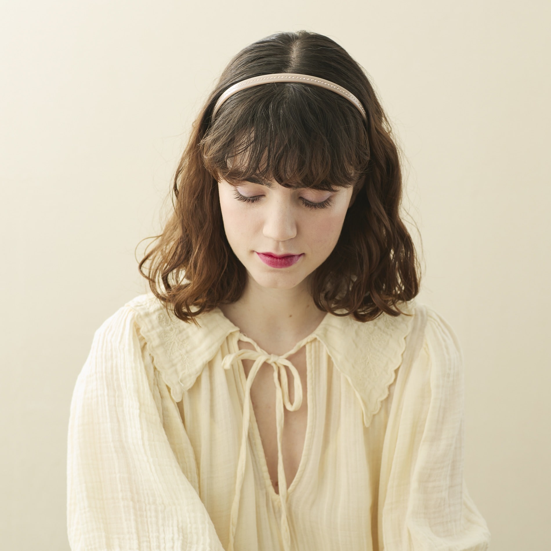 カチューシャ (1 cm)｜ALEXANDRE DE PARIS（アレクサンドル ドゥ パリ）