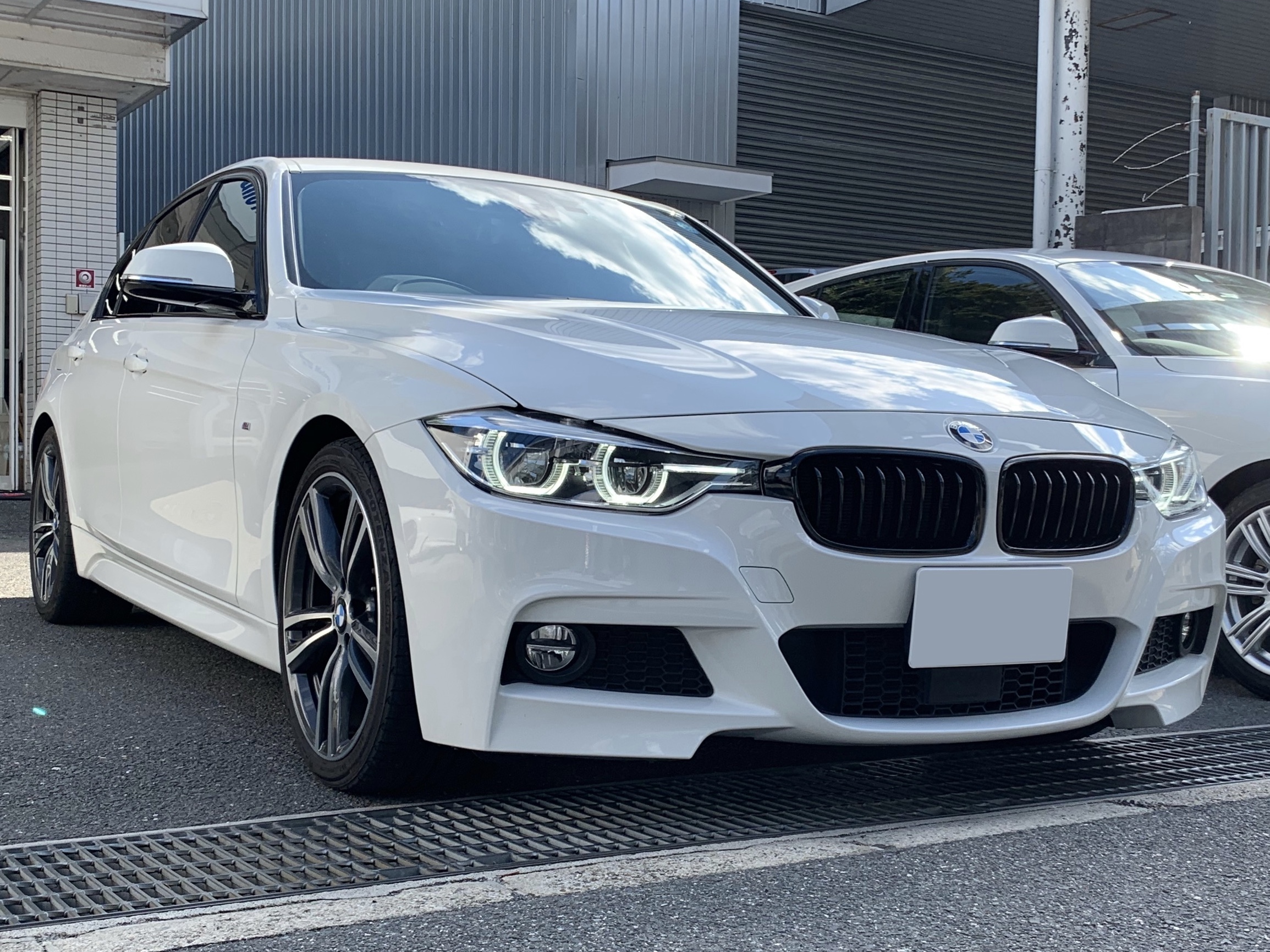 F30 320i Msports LCI に RACECHIP RSを取付！ - ALLZU Motorenbau