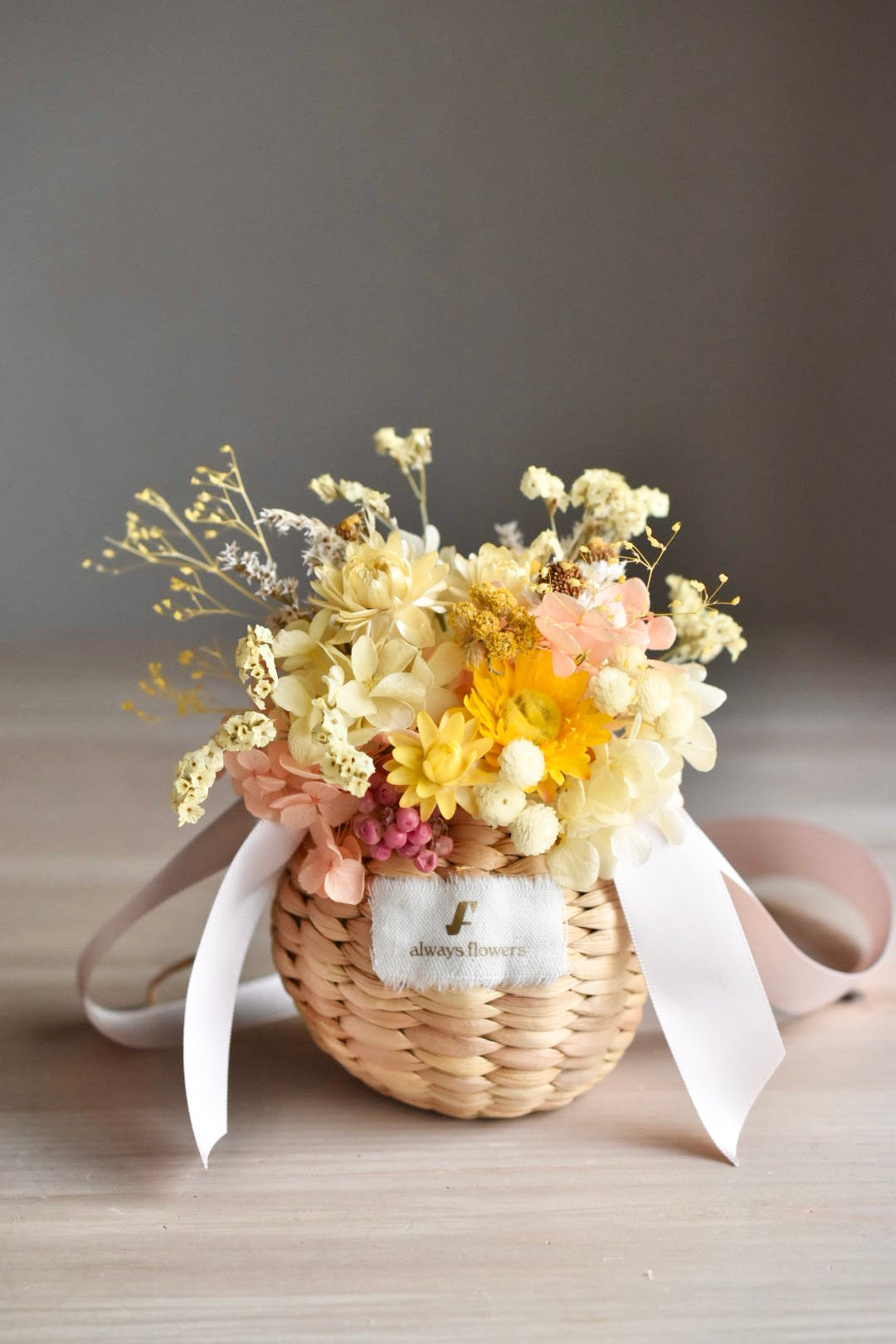 Flower BAG No.2 ／カゴバッグアレンジ サンイエロー／ドライ