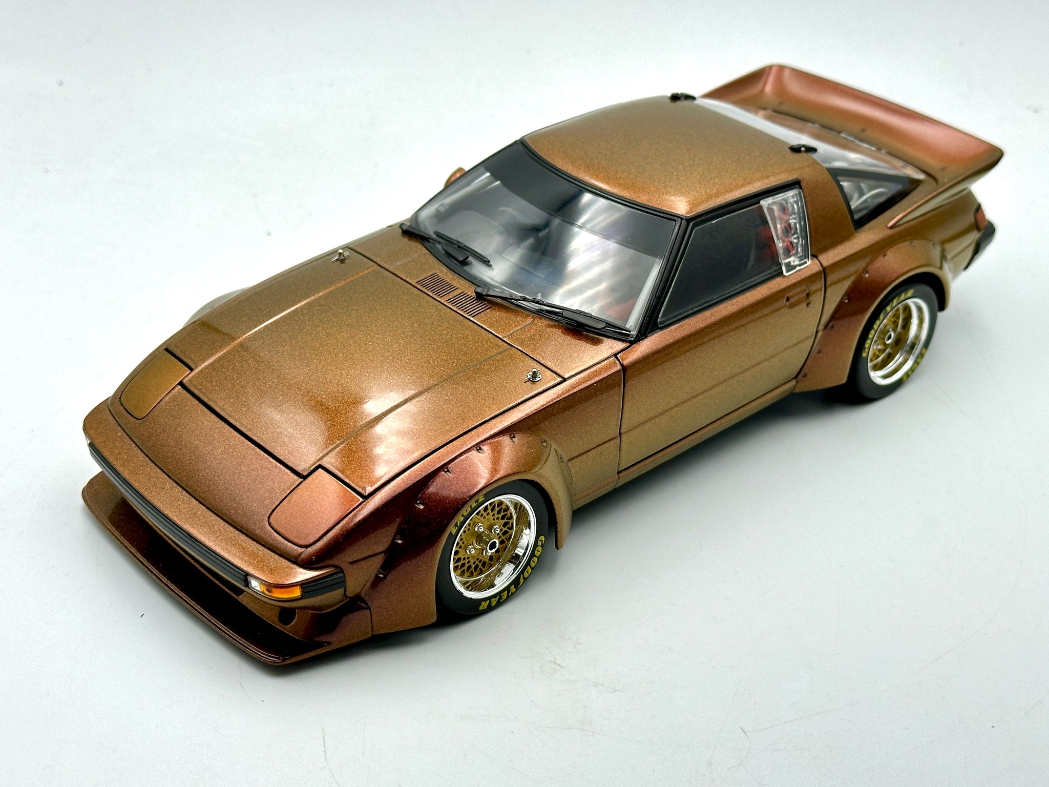 1:18 Mazda RX7 (FB) Plain Body Racecar -- Chameleon Bronze -- Biante