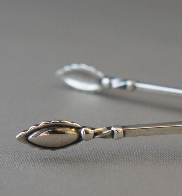 ジョージ・ジェンセン「”Acorn” シュガートング」《アンティックかとう》