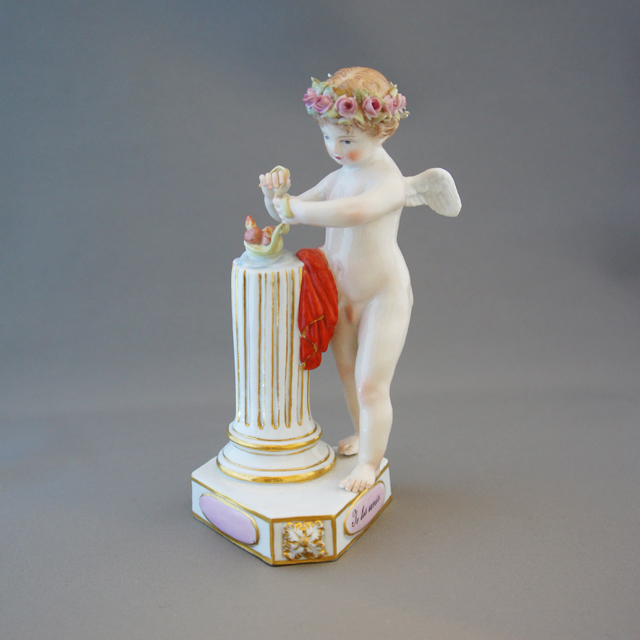 マイセン「天使人形「箴言の天使」- Je les unis -（一つにする