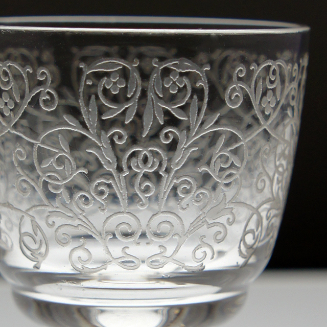 オールドバカラ「リュリ LULLI リキュールグラス 高さ5cm (容量約25ml