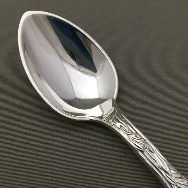 ティファニー「コーヒースプーン ”Chrysanthemum”」《アンティックかとう》