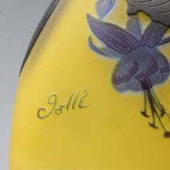 エミール・ガレ「フクシア文 テーブルランプ」《アンティックかとう》