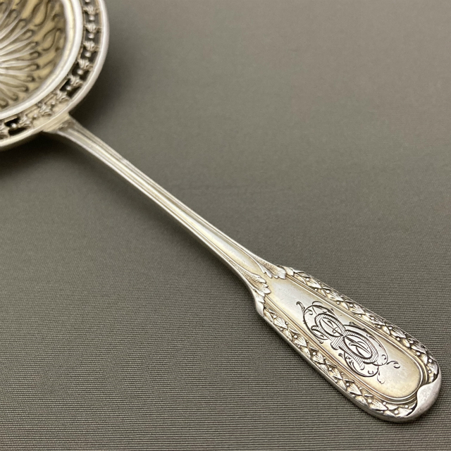 Emile Puiforcat「Emile Puiforcat ティーストレーナー