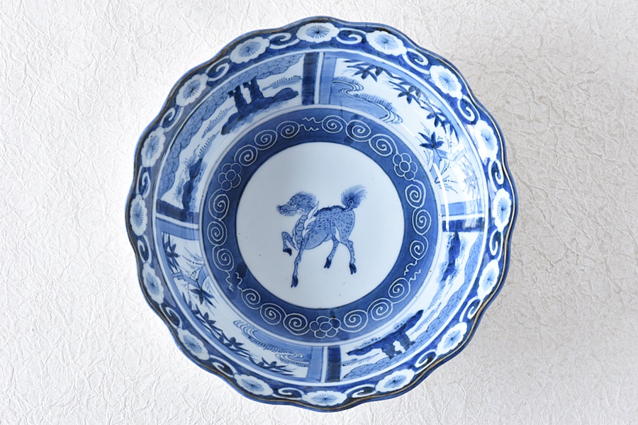 古伊万里 染付 麒麟 松竹梅 輪花型鉢 - 生活骨董と古布のアンティーク