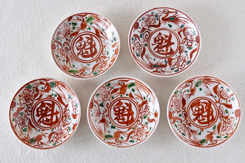 927 中国 骨董 粉彩花唐草文八方鉢 時代物 927 中国 骨董 粉彩花唐草文