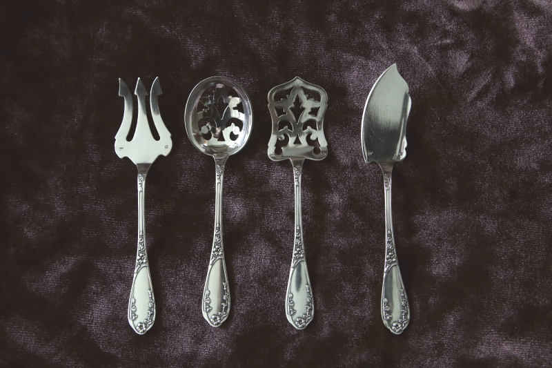 蔓花のオードブルサーバーセット フランス アンティークストリュフ