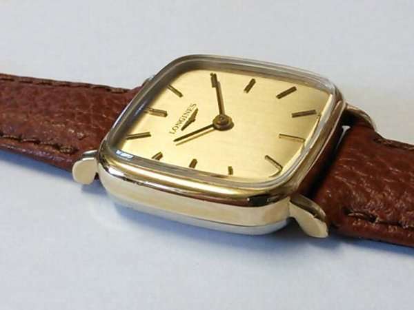 ロンジン LONGINES スクエア ゴールド文字盤 手巻き Cal.5602