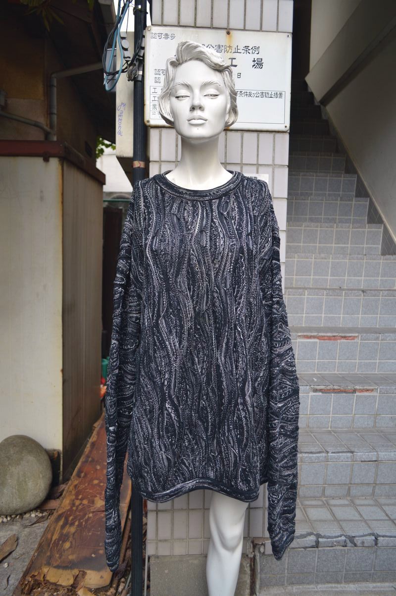 VINTAGE/USED古着 COOGI クージー】3D立体編み総柄ニット モノトーン