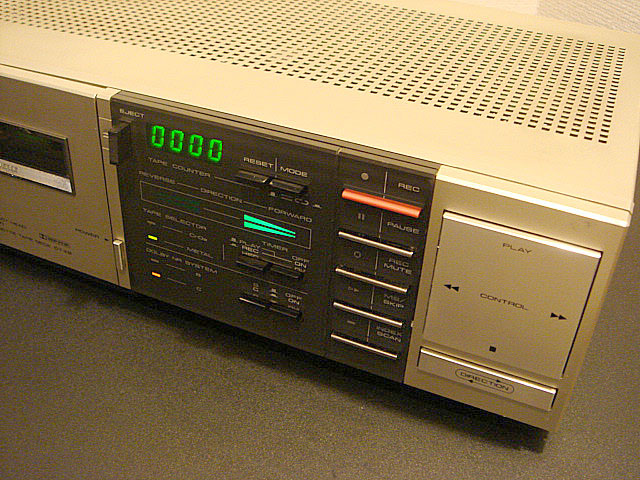 Pioneer CT-X9_カセットデッキ (PIONEER) 1982年頃 | 古いハードに囲ま