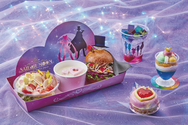 コナン」蝶ネクタイサンド＆「セーラームーン」乙女ときめくケーキも