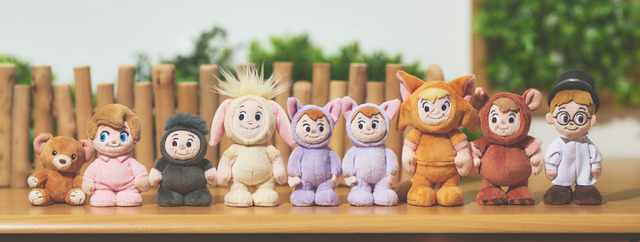 ピーター・パン」ちいさくてレトロかわいいぬいぐるみ“Disney stanDs