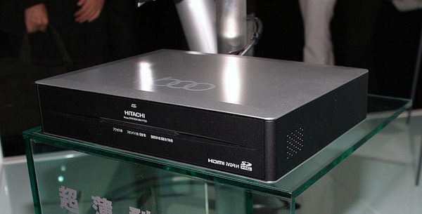 ASCII.jp：日立、世界最薄35mmの液晶テレビ「Wooo」3モデルを発表