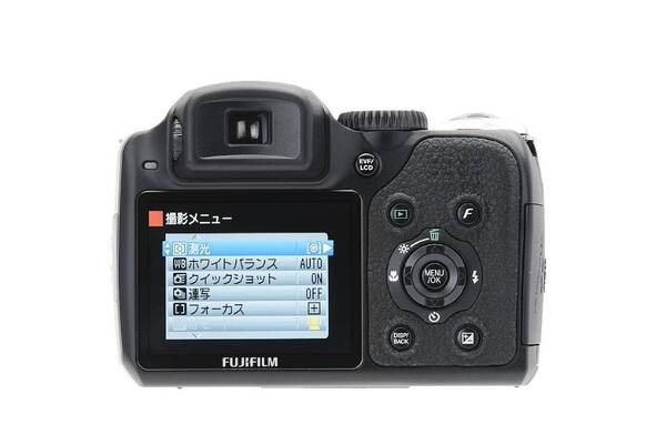 ASCII.jp：富士フイルム「FinePix S8000fd」