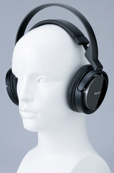 ASCII.jp：迫力のサラウンドを気軽に楽しむ ソニー「MDR-DS7000」