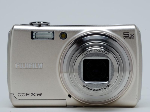 ASCII.jp：FinePix F200EXRの多彩な撮影モードを試したい！ (1/4)