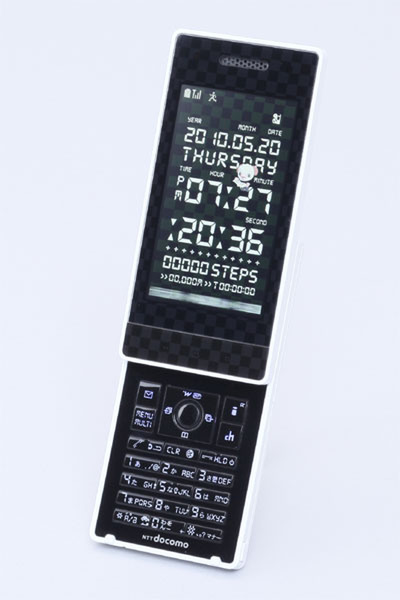 ASCII.jp：スマートフォンのよき相棒 2台持ち用ケータイはコレ！ (2/2)